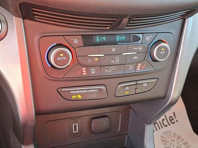 Photo of 2019 White Platinum Ford Escape