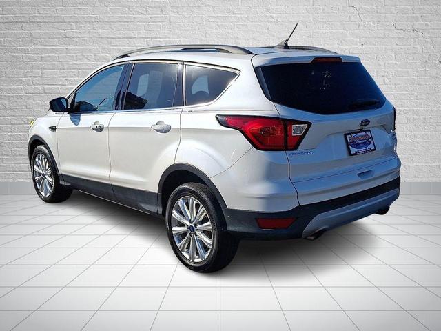 Photo of 2019 White Platinum Ford Escape