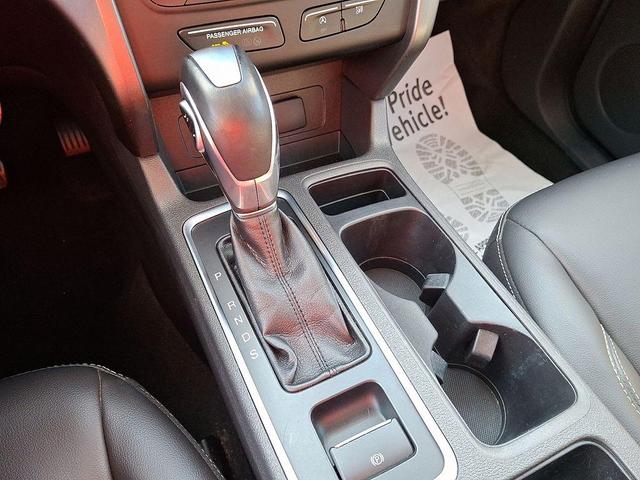 Photo of 2019 White Platinum Ford Escape