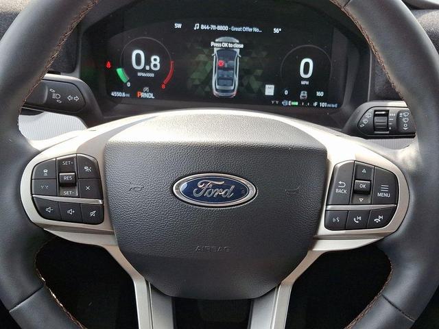 Photo of 2025 Silver Metallic Ford Explorer