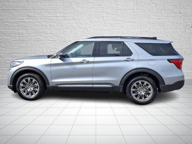 Photo of 2025 Silver Metallic Ford Explorer