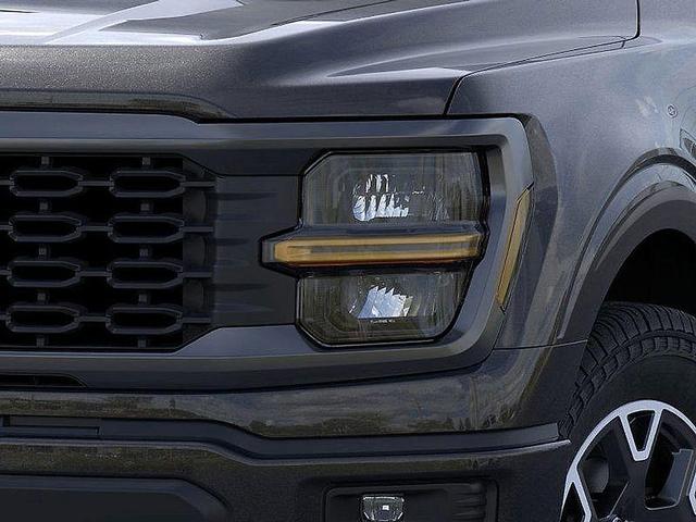 Photo of 2025 Black Metallic Ford F-150