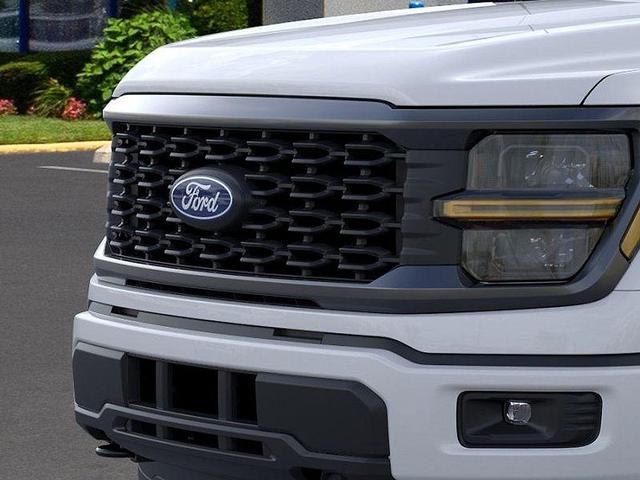 Photo of 2025 Oxford White Ford F-150