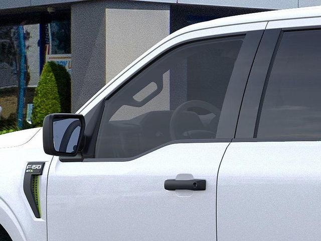 Photo of 2025 White Metallic Ford F-150
