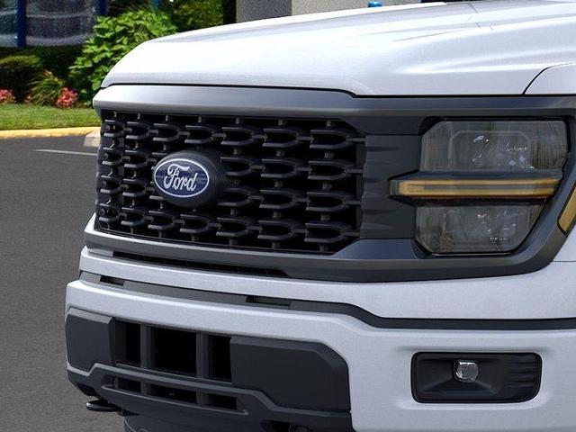 Photo of 2025 White Metallic Ford F-150