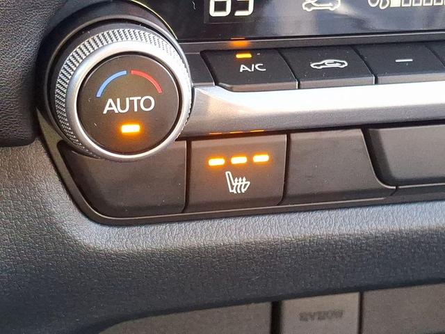 Photo of 2025 Wind Chill Pearl Mazda CX-50 Hybrid