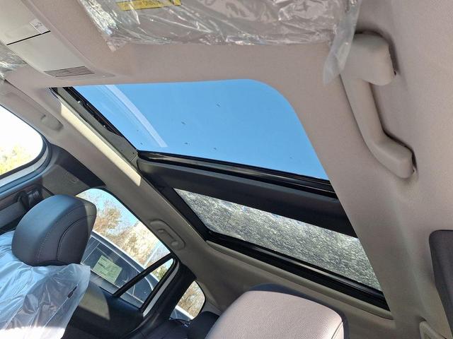 Photo of 2025 Wind Chill Pearl Mazda CX-50 Hybrid