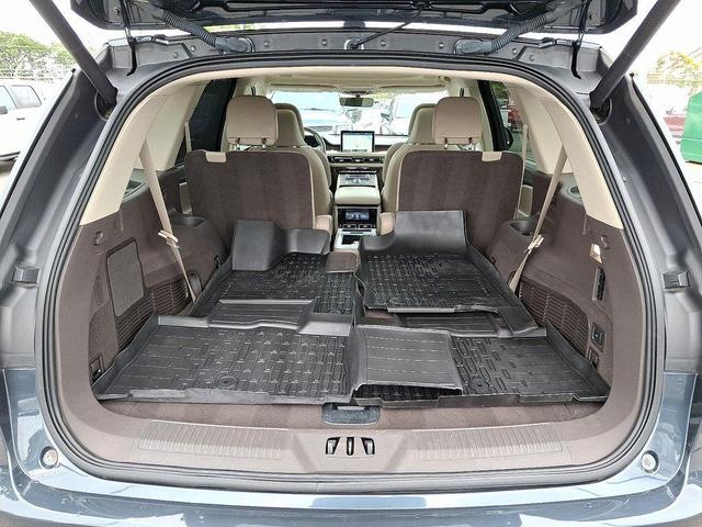 Photo of 2022 Flight Blue Lincoln Aviator