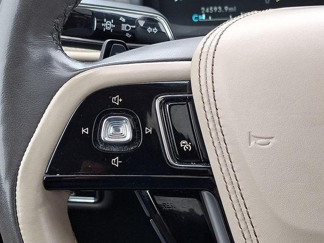 Photo of 2022 Flight Blue Lincoln Aviator