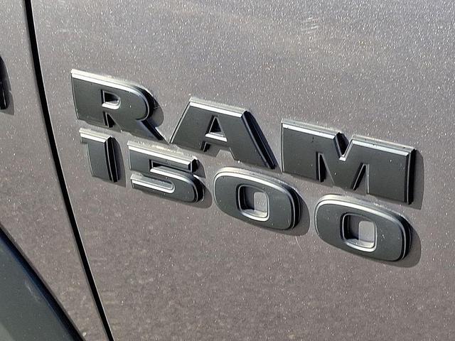 Photo of 2016 Granite Crystal Clearcoat Metallic RAM 1500