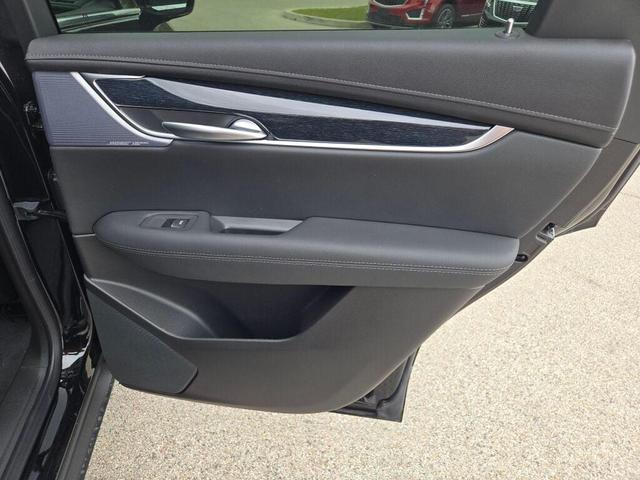 Photo of 2025 Stellar Black Metallic Cadillac XT5