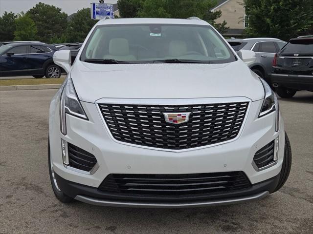 Photo of 2025 Crystal White Tricoat Cadillac XT5
