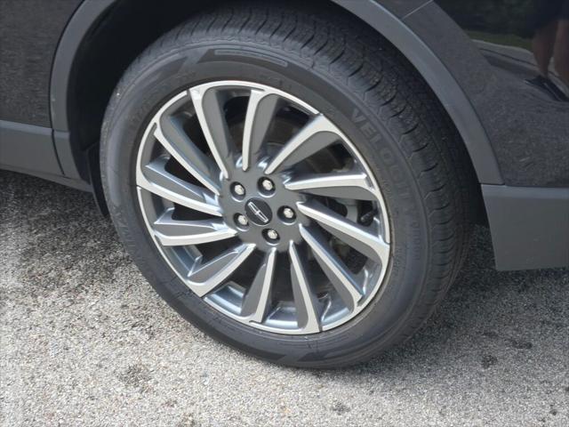 Photo of 2023 Infinite Black Metallic Clearcoat Lincoln Corsair