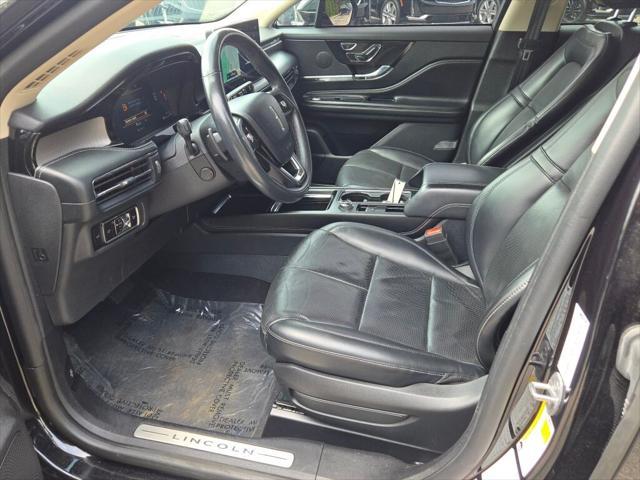 Photo of 2023 Infinite Black Metallic Clearcoat Lincoln Corsair