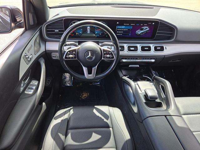 Photo of 2022 Black Mercedes-Benz GLE 350