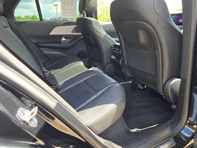 Photo of 2022 Black Mercedes-Benz GLE 350