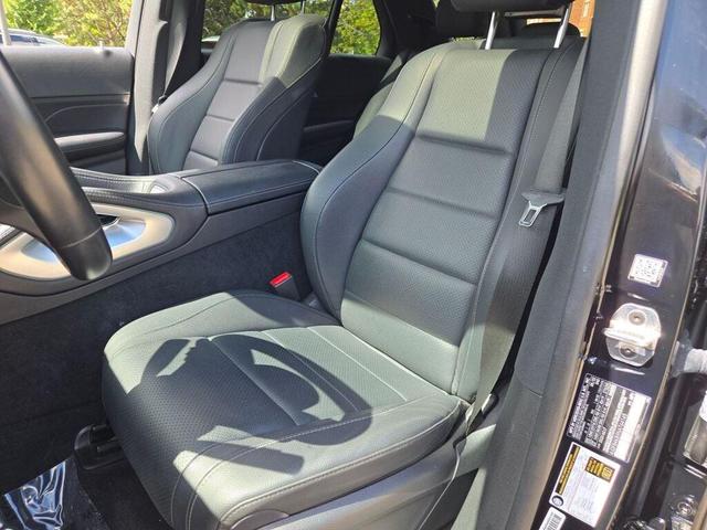 Photo of 2022 Black Mercedes-Benz GLE 350
