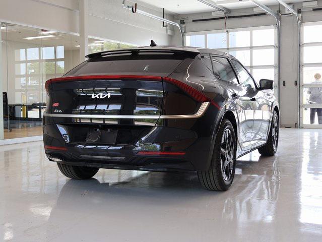 Photo of 2025 Ebony Kia EV6