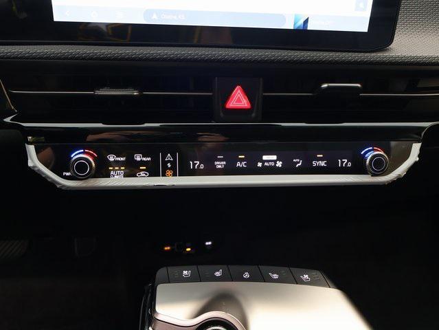 Photo of 2025 Ebony Kia EV6