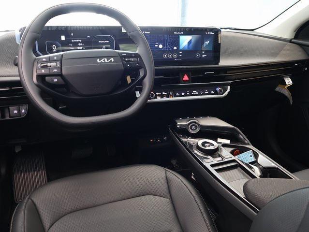 Photo of 2025 Ebony Kia EV6