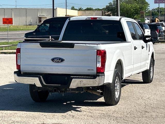 Photo of 2017 Oxford White Ford F-250