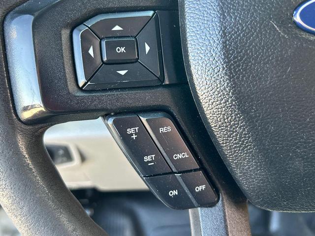 Photo of 2017 Oxford White Ford F-250