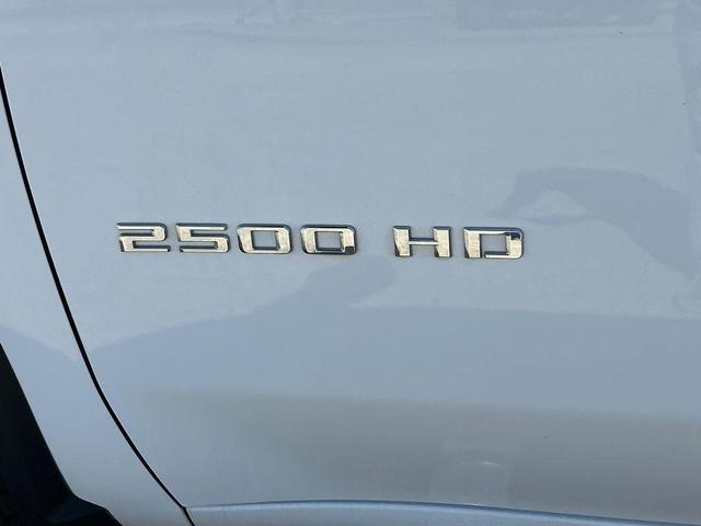 Photo of 2023 Summit White Chevrolet Silverado 2500