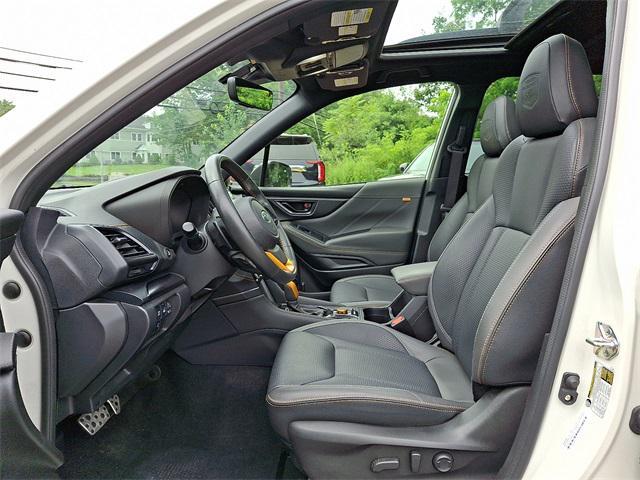 Photo of 2023 Crystal White Pearl Subaru Forester