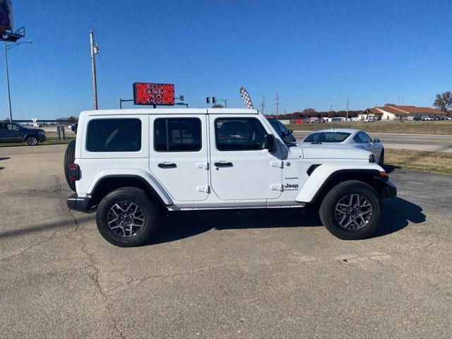 Photo of 2024 Bright White Clearcoat Jeep Wrangler