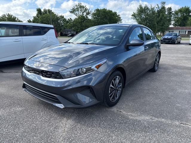 Photo of 2024 Gravity Gray Kia Forte