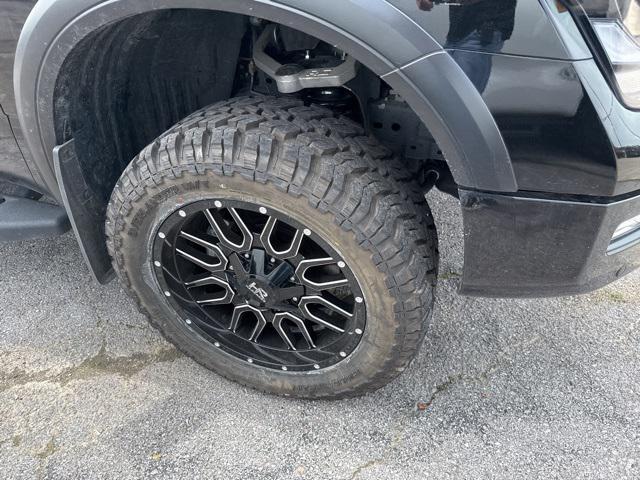 Photo of 2024 Super Black Nissan Titan