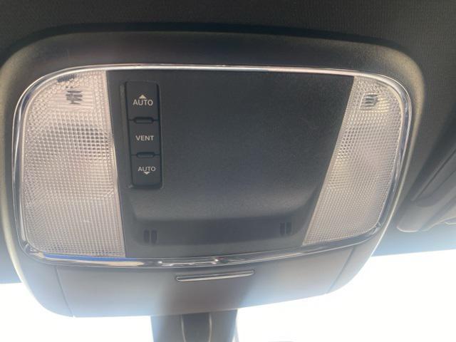 Photo of 2022 Torred Clearcoat Dodge Charger