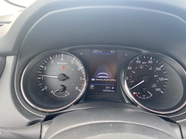 Photo of 2022 Magnetic Black Pearl Nissan Rogue Sport