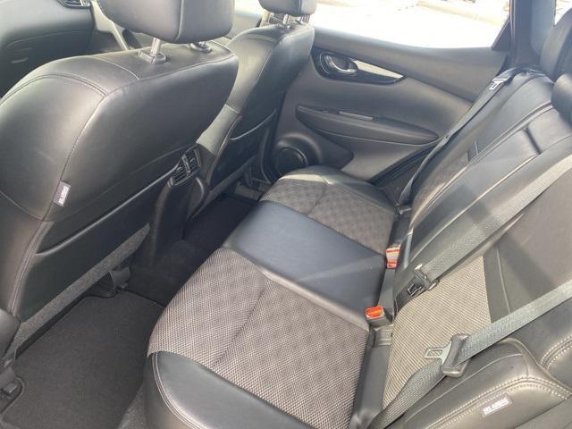 Photo of 2022 Magnetic Black Pearl Nissan Rogue Sport
