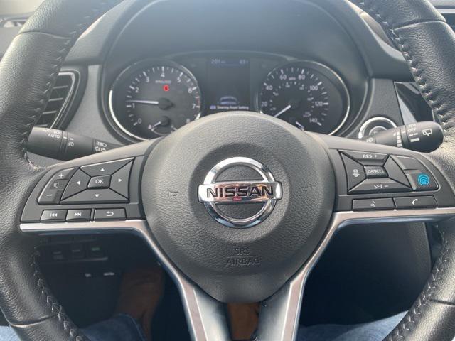 Photo of 2022 Magnetic Black Pearl Nissan Rogue Sport