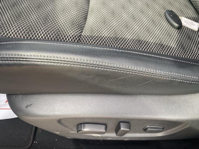 Photo of 2022 Magnetic Black Pearl Nissan Rogue Sport