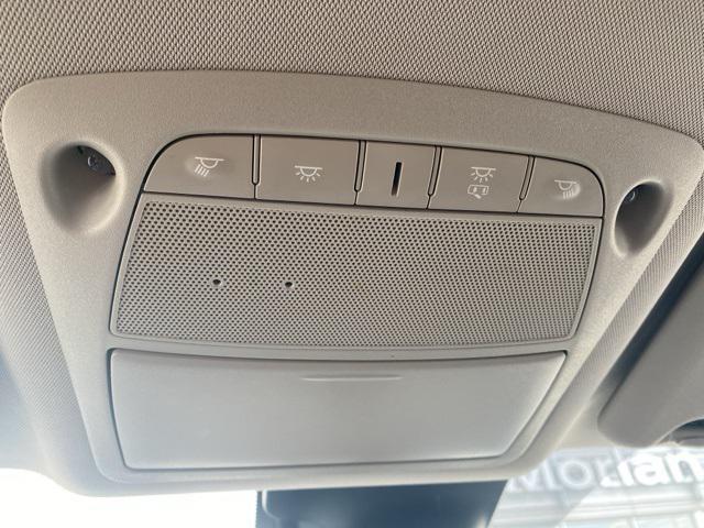 Photo of 2022 Magnetic Black Pearl Nissan Rogue Sport
