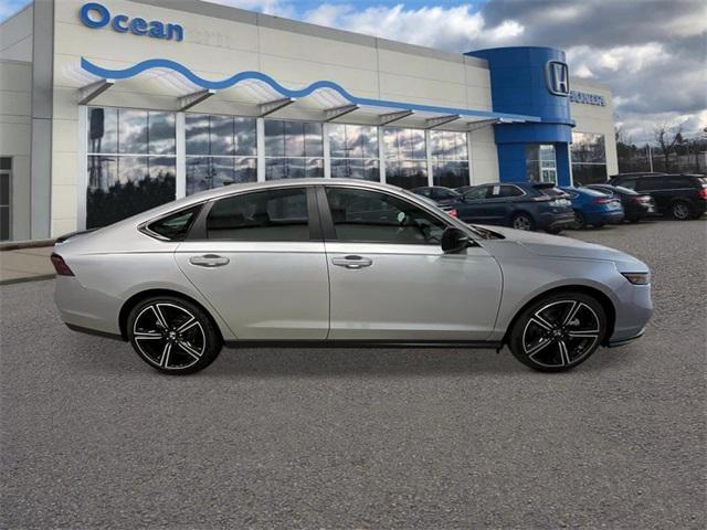 Photo of 2025 Solar Silver Metallic Honda Accord Hybrid