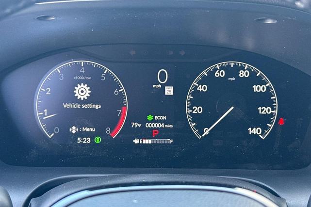 Photo of 2026 Platinum White Pearl Honda HR-V