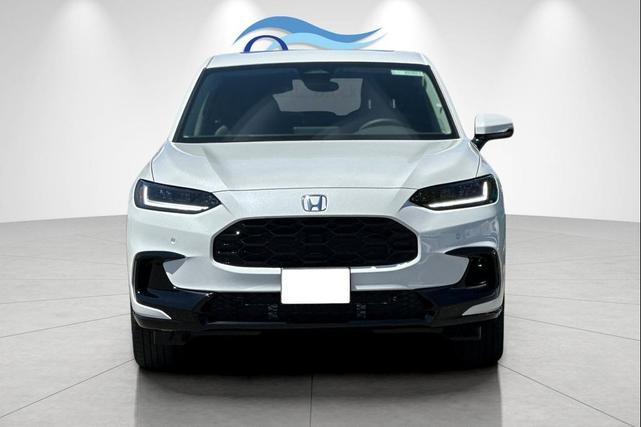 Photo of 2026 Platinum White Pearl Honda HR-V