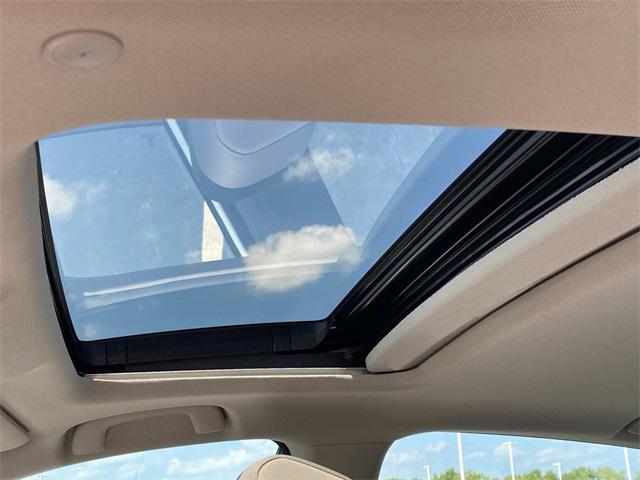 Photo of 2024 Platinum White Honda Accord