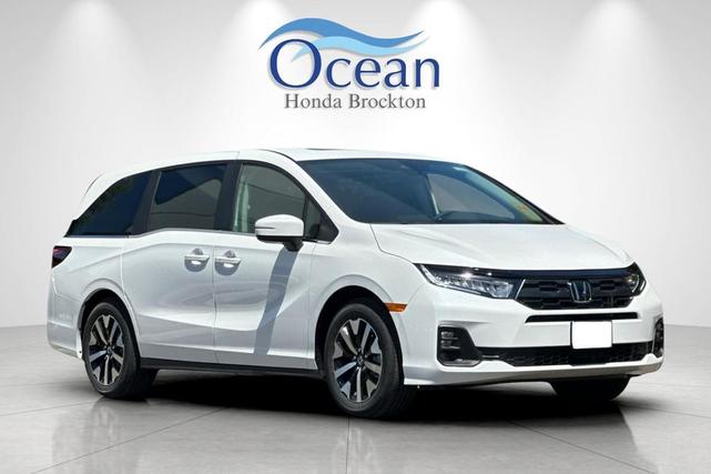 Photo of 2025 Platinum White Pearl Honda Odyssey