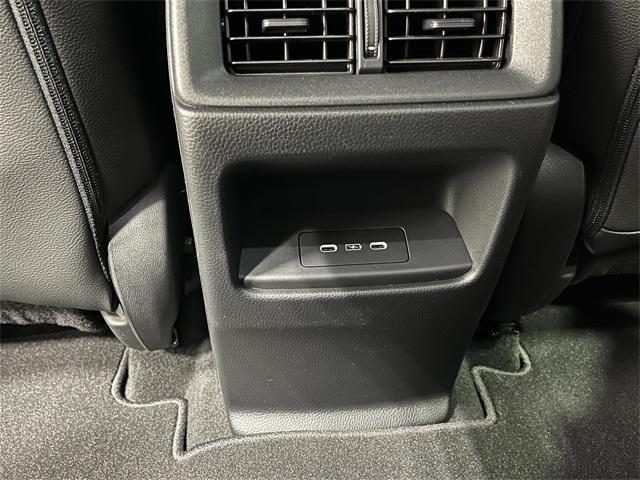 Photo of 2026 Crystal Black Pearl Honda CR-V