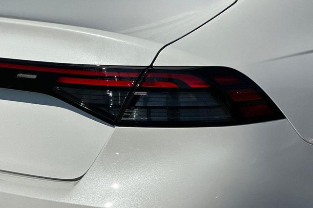 Photo of 2025 Platinum White Pearl Honda Accord