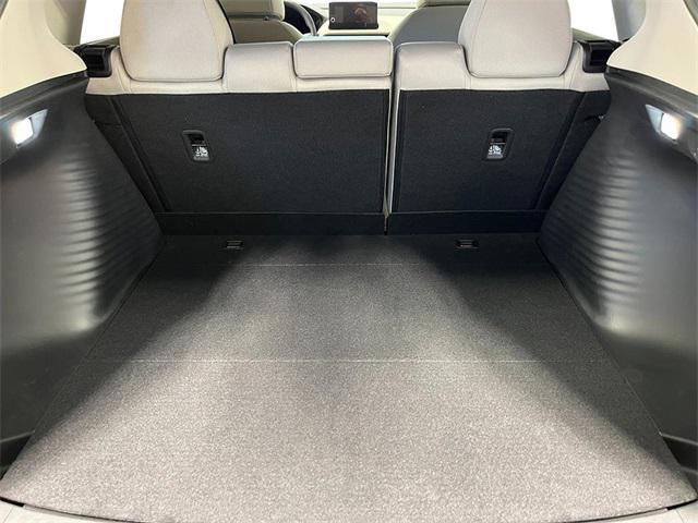 Photo of 2026 Platinum White Pearl Honda HR-V