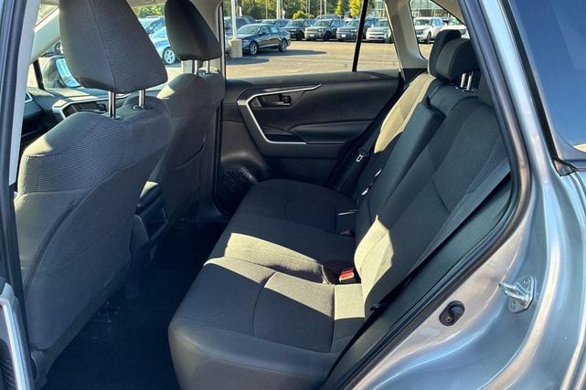 Photo of 2019 Silver Sky Metallic Toyota RAV4
