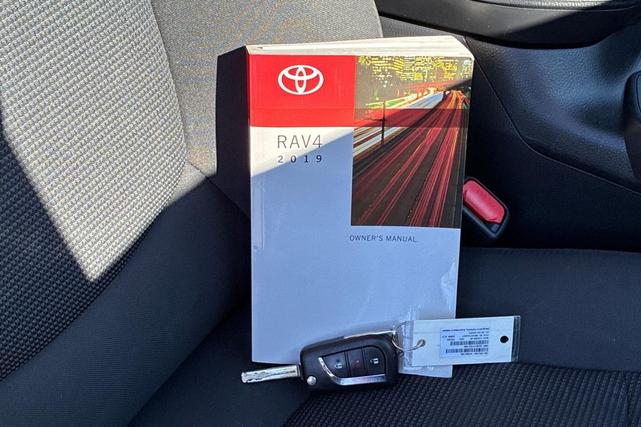 Photo of 2019 Silver Sky Metallic Toyota RAV4
