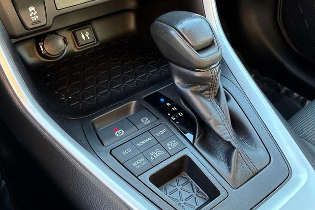 Photo of 2019 Silver Sky Metallic Toyota RAV4