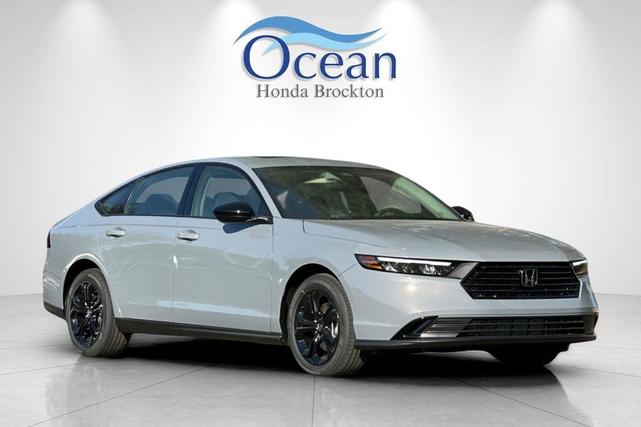 Photo of 2025 Gray Honda Accord