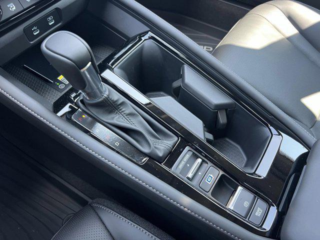 Photo of 2025 Platinum White Pearl Honda Accord Hybrid